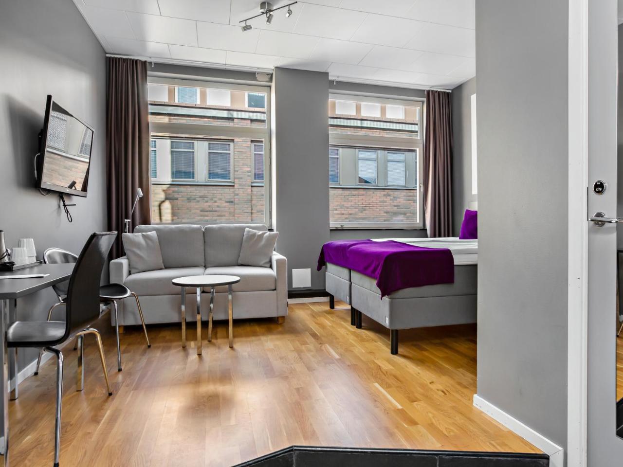 Hotell Aiden By Western 3*